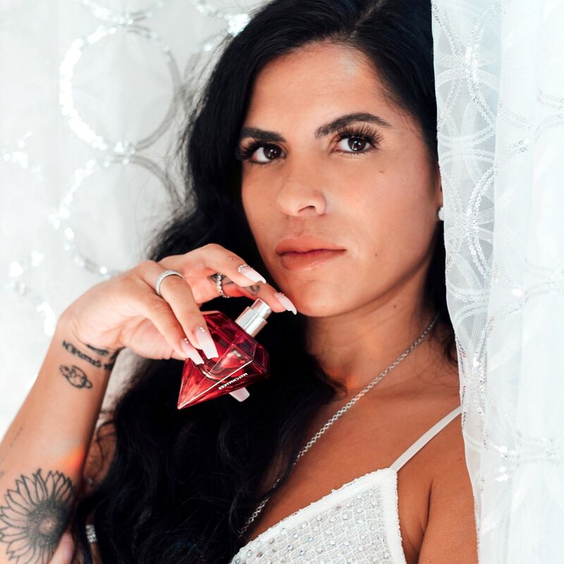 LGBT PHEROMONES FOR WOMAN